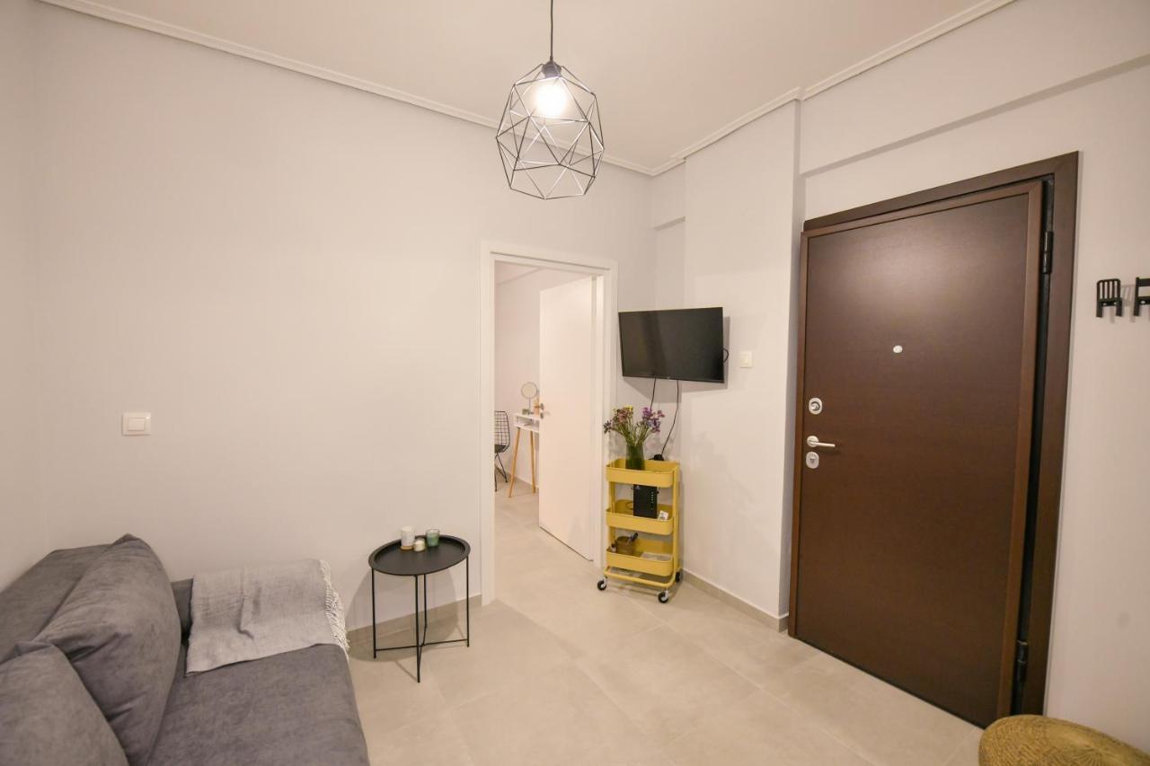 Modern, Comfortable Apartment, In The Heart Of The City_2 ラリサ エクステリア 写真